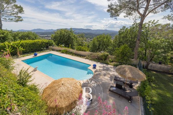 Mouans-Sartoux, Maison 5 Chambres -  369 m² à vendre