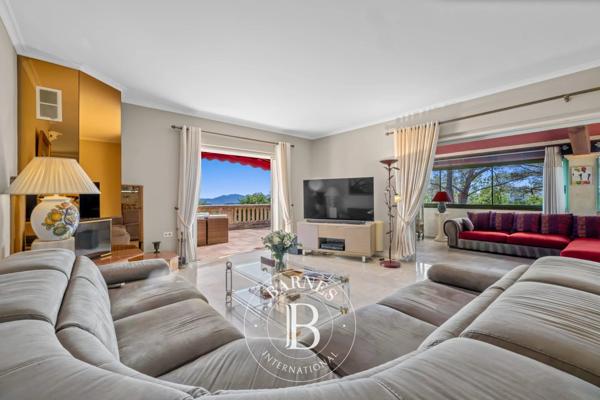 Mouans-Sartoux, Maison 5 Chambres -  369 m² à vendre