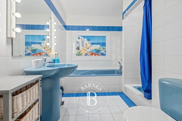 Mouans-Sartoux, Maison 5 Chambres -  369 m² à vendre