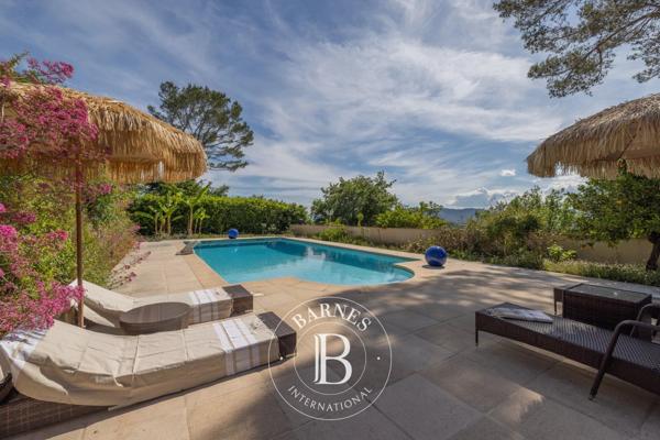 Mouans-Sartoux, Maison 5 Chambres -  369 m² à vendre