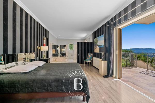 Mouans-Sartoux, Maison 5 Chambres -  369 m² à vendre