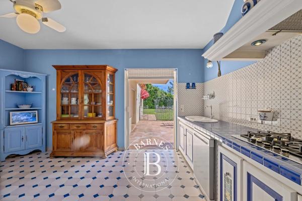 Mouans-Sartoux, Maison 5 Chambres -  369 m² à vendre