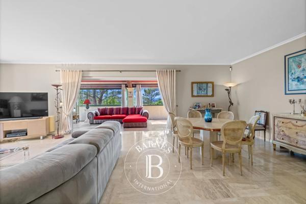 Mouans-Sartoux, Maison 5 Chambres -  369 m² à vendre