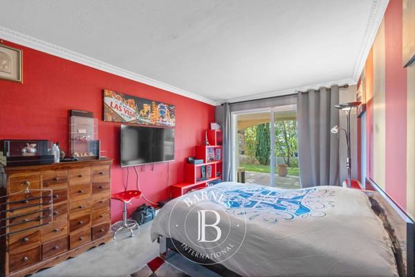 Mouans-Sartoux, Maison 5 Chambres -  369 m² à vendre