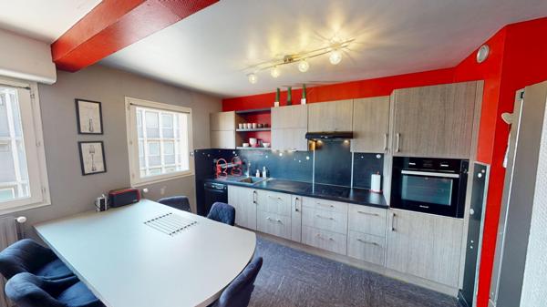Appartement à louer 997 € CC ORLEANS 4 p 84 m² DPE E