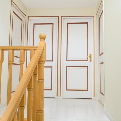 Spacieuse maison de 150m² sur un vaste terrain de 1216 m², idéale pour des projets d'extension  578 000 FAI