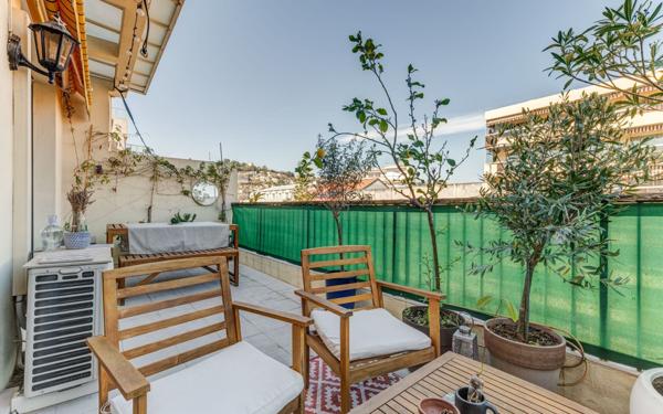 Appartement à vendre    3 pièces • 59 m2 Nice