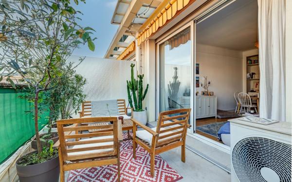 Appartement à vendre    3 pièces • 59 m2 Nice