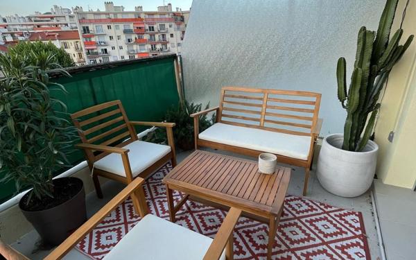 Appartement à vendre    3 pièces • 59 m2 Nice