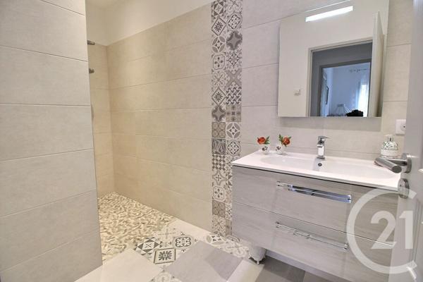 Maison à vendre  4 pièces - 134,40 m2 ROQUEFORT LES PINS - 06