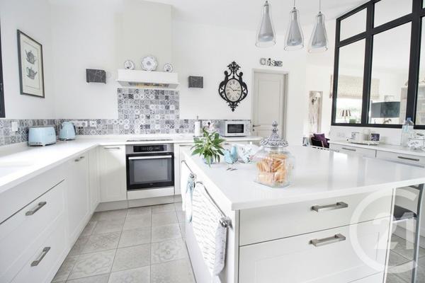 Maison à vendre  4 pièces - 134,40 m2 ROQUEFORT LES PINS - 06