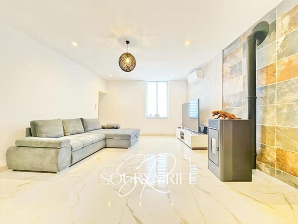 EXCLUSIVITE CHARMANTE MAISON RENOVEE A SALSIGNE  200 m2