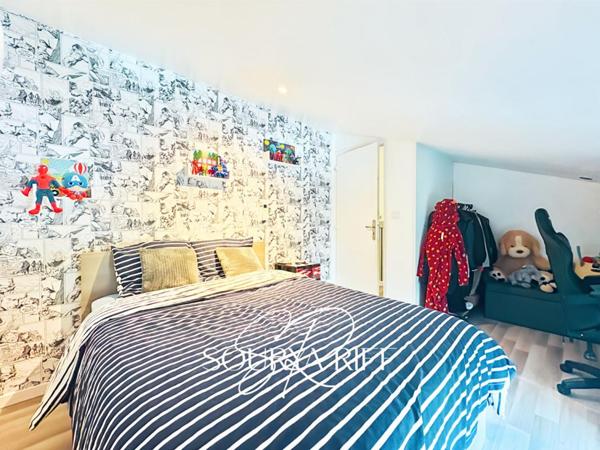 EXCLUSIVITE CHARMANTE MAISON RENOVEE A SALSIGNE  200 m2