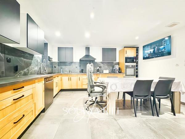 EXCLUSIVITE CHARMANTE MAISON RENOVEE A SALSIGNE  200 m2