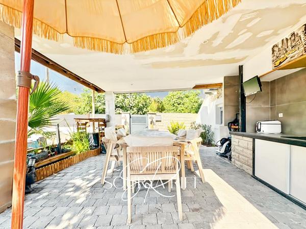 EXCLUSIVITE CHARMANTE MAISON RENOVEE A SALSIGNE  200 m2