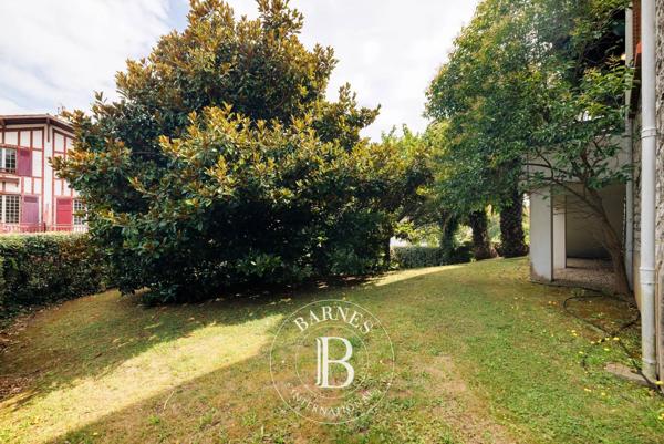 Bayonne, Bureau  500 m² à vendre