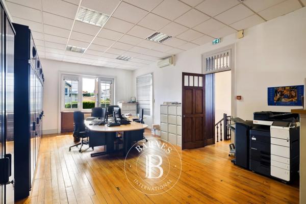 Bayonne, Bureau  500 m² à vendre
