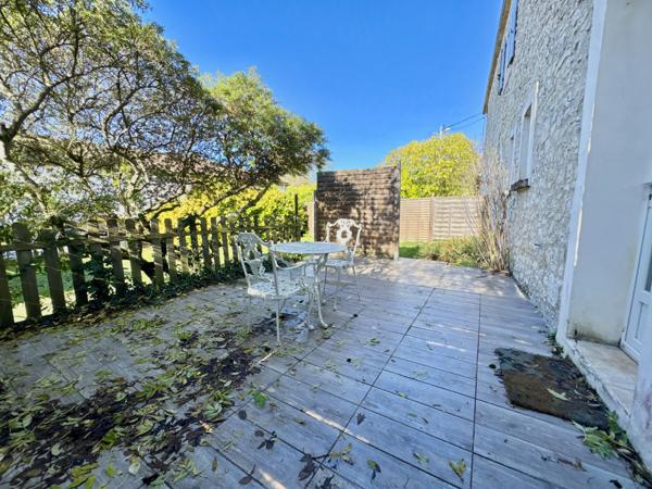 Maison en pierre avec gîte et garage  Roquecor (82150)