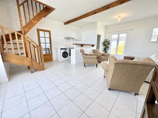 Maison en pierre avec gîte et garage  Roquecor (82150)