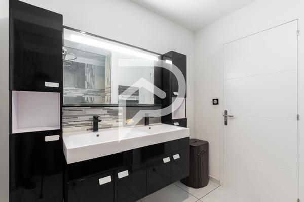 Maison 5 pièces 166.74 m2