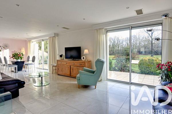 Maison à vendre 8 pièces 206 m² Castelnau-de-Médoc