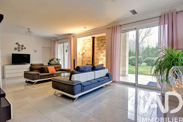 Maison à vendre 8 pièces 206 m² Castelnau-de-Médoc