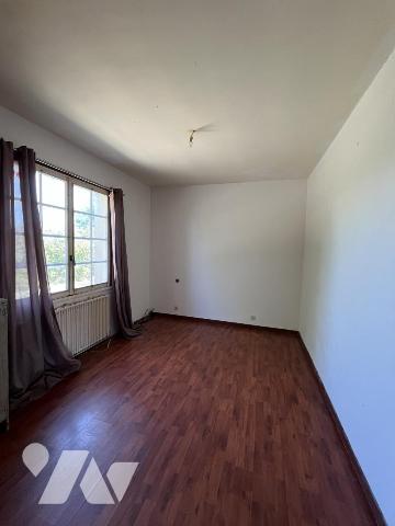 Maison individuelle avec piscine