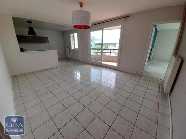 Appartement à louer 4 pièces 86.22m² Charleville-Mézières (08000)