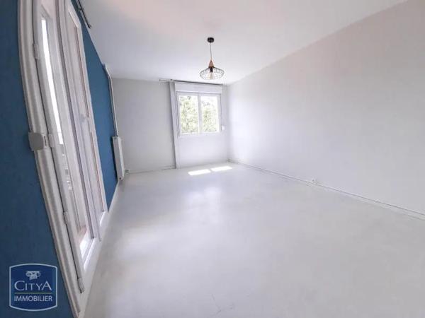 Appartement à louer 4 pièces 86.22m² Charleville-Mézières (08000)