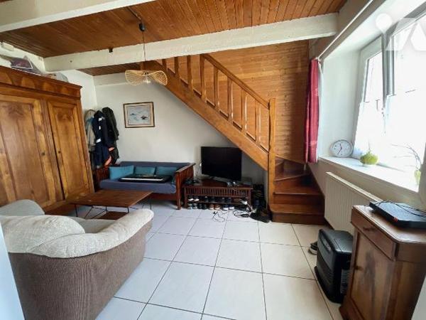 Ensemble de 2 maisons situées au calme

La maison principale est une maison en pierres recons...