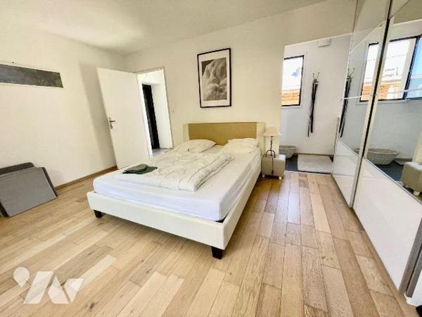 Ensemble de 2 maisons situées au calme

La maison principale est une maison en pierres recons...