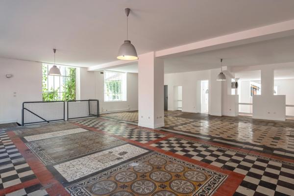 Lyon 7ème - Ancien local réhabilité de 243,65 m² - Esprit Loft - Usage mixte