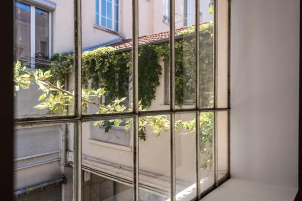 Lyon 7ème - Ancien local réhabilité de 243,65 m² - Esprit Loft - Usage mixte