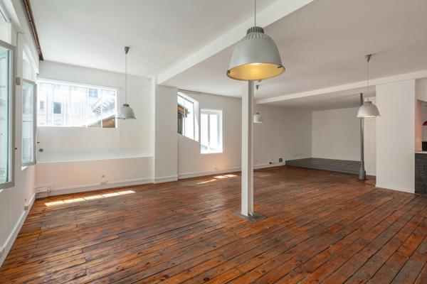 Lyon 7ème - Ancien local réhabilité de 243,65 m² - Esprit Loft - Usage mixte