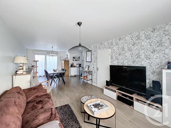 Appartement F4 à vendre  5 pièces - 89 m2 LACROIX ST OUEN - 60