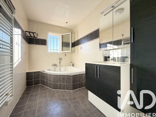 Maison à vendre 4 pièces 92 m² Villelongue-de-la-Salanque