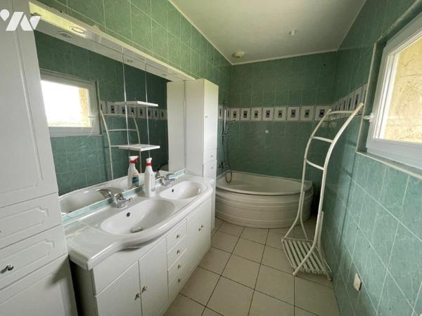 MIRANDE à 10min, au sud d'Auch, au calme en position dominante Gasconne et dépendance sur 3000m².