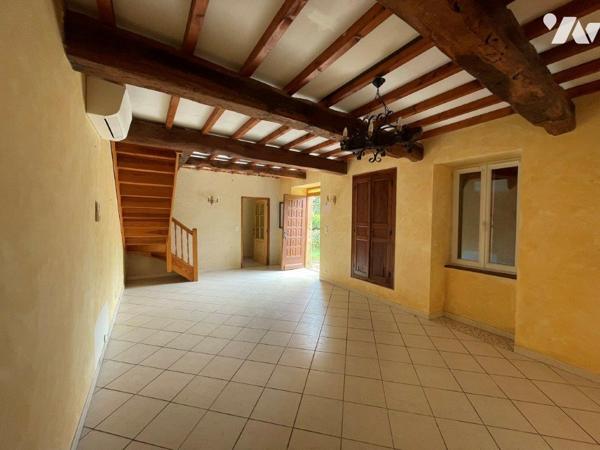 MIRANDE à 10min, au sud d'Auch, au calme en position dominante Gasconne et dépendance sur 3000m².