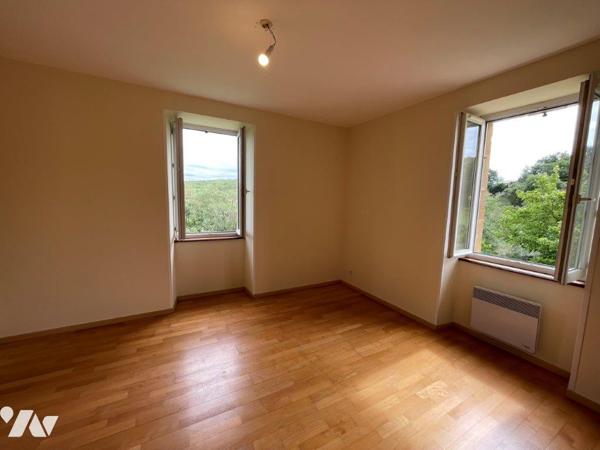 MIRANDE à 10min, au sud d'Auch, au calme en position dominante Gasconne et dépendance sur 3000m².