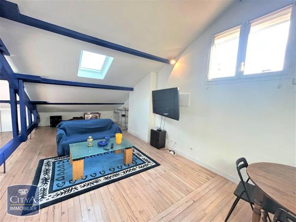 Appartement à louer 1 pièce 80m²