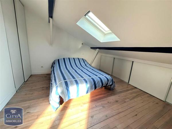 Appartement à louer 1 pièce 80m²