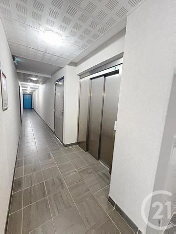 Appartement F3 à vendre  3 pièces - 67 m 2   FECAMP  - 76