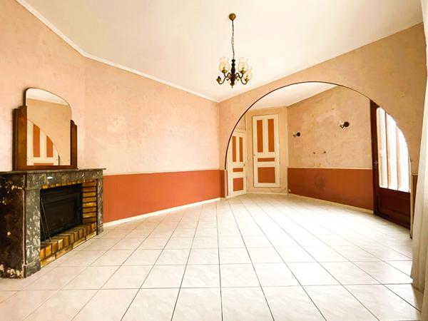 Brissac-Loire-Aubance - masion ancienne à renover - 3 chambres et garage à seulement 15 minutes du Sud d'Angers