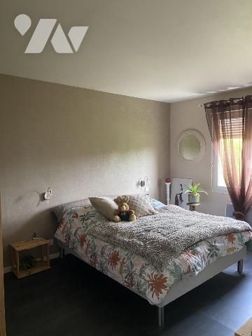 EN EXCLUSIVITE, situé sur l'axe Vire-Caen, UN PAVILLON DE PLAIN-PIED