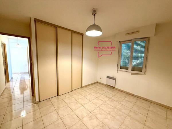 Appartement T4 dernier étage avec ascenseur + garage