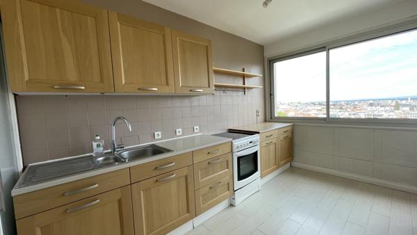 Appartement T3 traversant avec vue