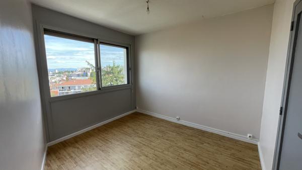 Appartement T3 traversant avec vue