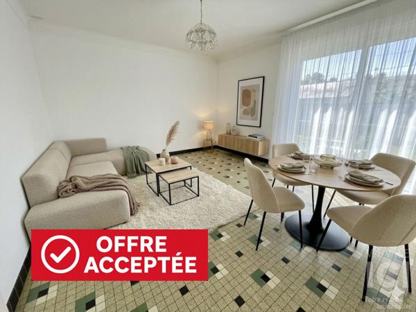 MAISON - 4 CHAMBRES - 800m² - BOURG HERIC