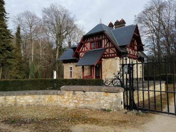 Maison à louer 4 pièces 108.5m²