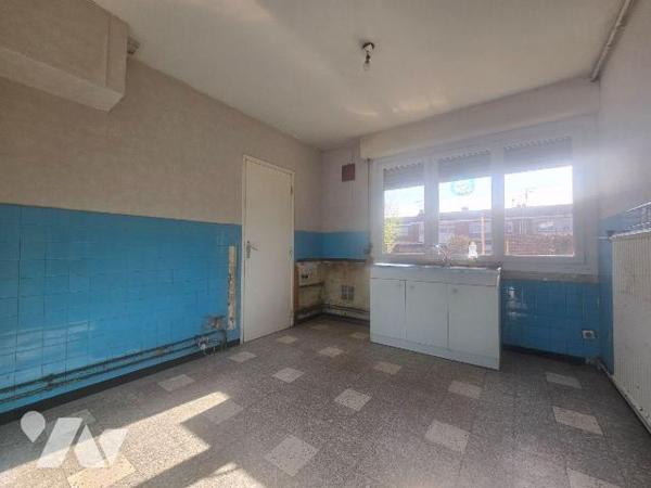 Maison à Vendre à Condé-sur-l'Escaut (59163) en Nord (59)

Cette maison propose une surface h...